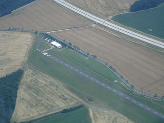 Luftbild Flugplatz Günterode.JPG